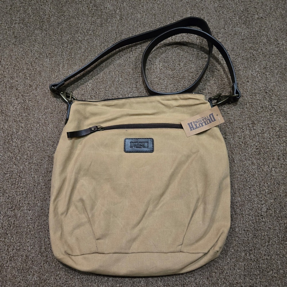 Duluth Trading Oil Cloth Bag Womens Medium Tan Crossbody Zip Pocket Leather NWT